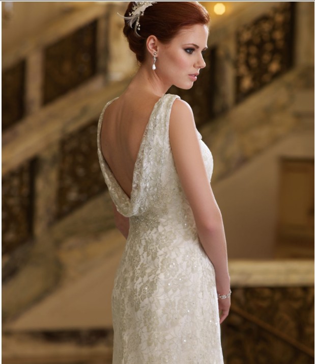 Backless_Lace_Long_Tail_Tulle_Beach_Wedding_Dresses_2.jpg