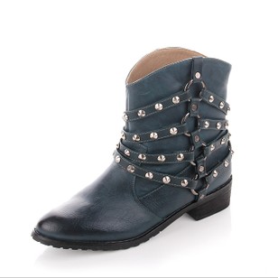 Black_Fashion_Punk_Short_With_Chain_Women__s_Boots_4.jpg