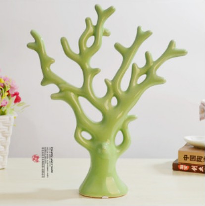 Black_Lovers_Tree_Style_Ceramic_Christmas_Crafts_3.jpg