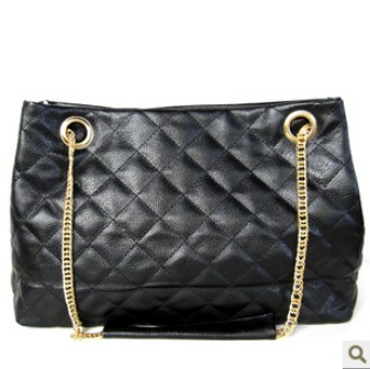 Black_Shiny_Sequins_With_Gold_Chain_Shoulder_Bags_3.jpg