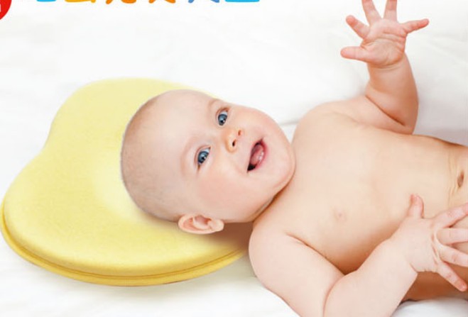 Blue_Babies_Sleeping_Summer_Sponge_Pillow_3.jpg