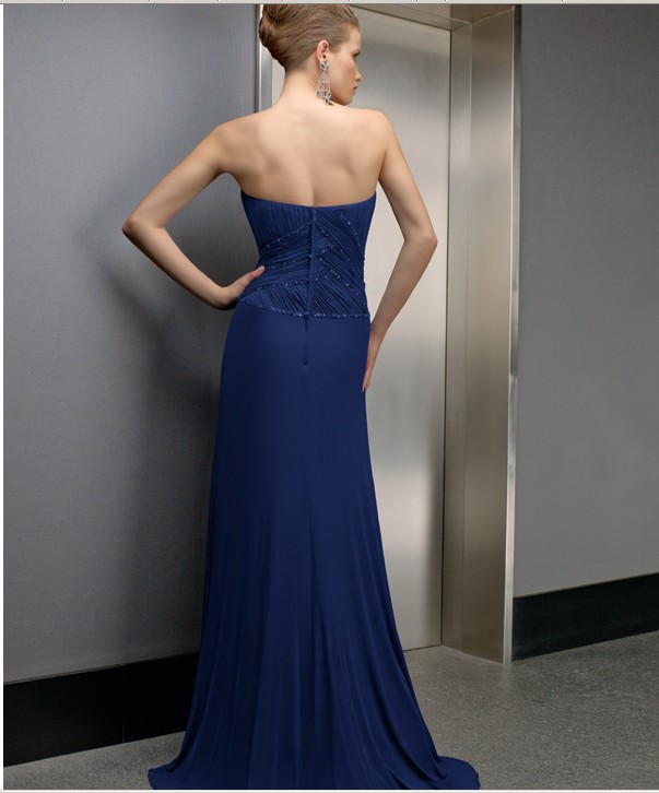 Blue_Sleevelesss_Beaded_Chiffon_Mother_of_the_Bride_Dresses_3.jpg