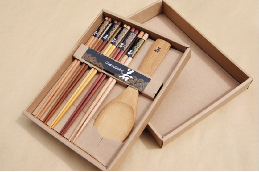 Chopsticks_Environmental_Handmade_Wooden_Dinnerware_2.jpg