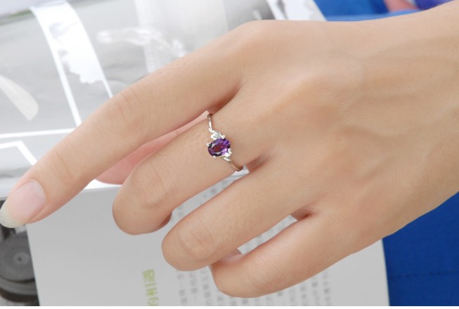Elegant_Fashion_Purple_Diamond_Wedding___Engagement_Rings_3.jpg