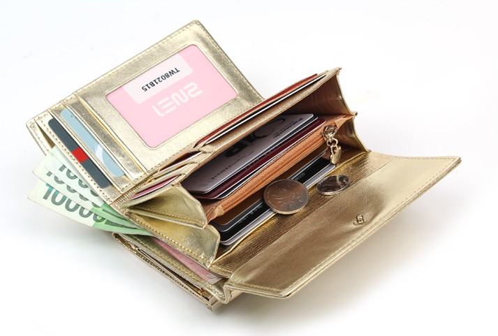 Gold_Heart_Shape_Buttons_Real_Leather_Women__s_Wallets_6.jpg