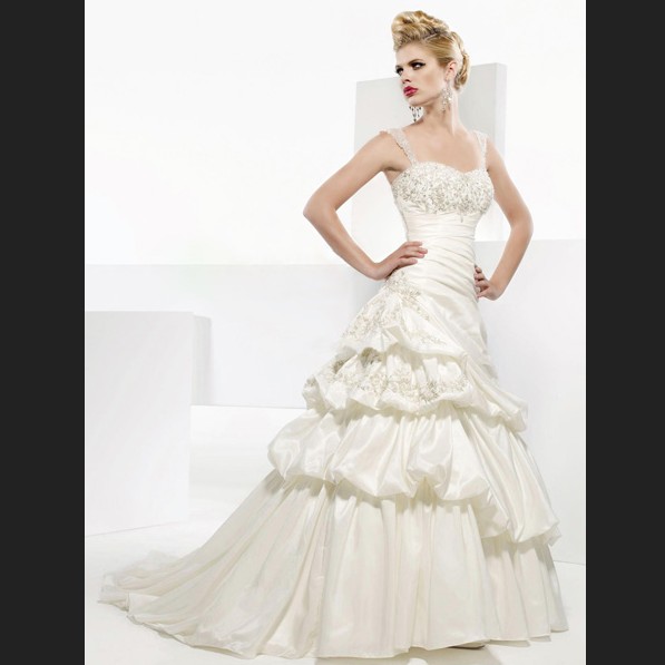 Ivory_Princess_Embroidery_With_Spaghetti_Straps_Ball_Gown_Wedding_Dresses_1.jpg