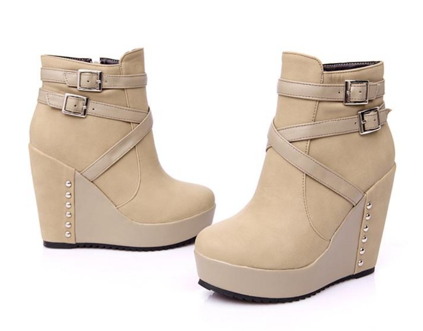 Khaki_With_Rivets_Platform_Fashion_Women__s_Boots_5.jpg