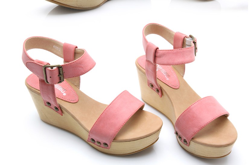 Light_Pink_Leather_With_Rivets_Women__s_Espadrilles___Wedge_Shoes_5.jpg