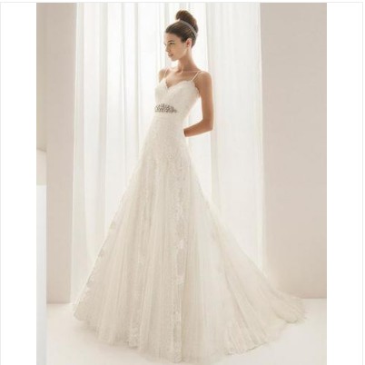 Long_Tail_Lace_With_Straps_Sweetheart_Beach_Wedding_Dresses_1.jpg
