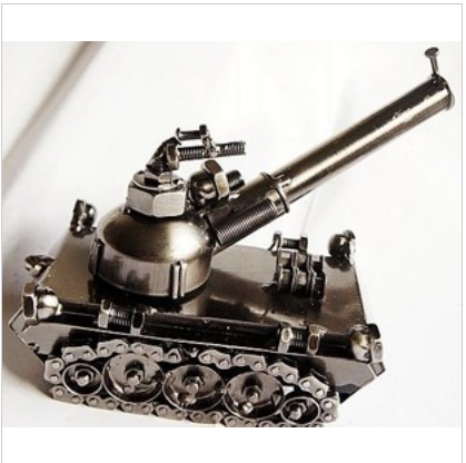 Mini_Size_Tank_Shape_Stainless_Steel_Christmas_Crafts_1.jpg