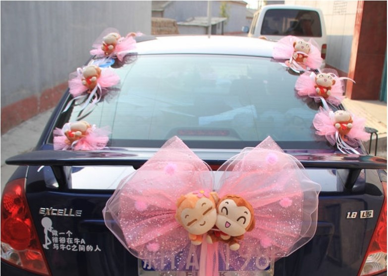 Pink_Monkey_Cartoon_Lovely_Tulle_Wedding_Flowers___Wreaths_3.jpg