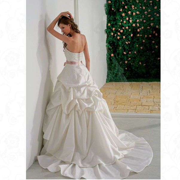 Pink_Ribbons_Halter_Ruffles_Church_A_line_Wedding_Dresses_2.jpg