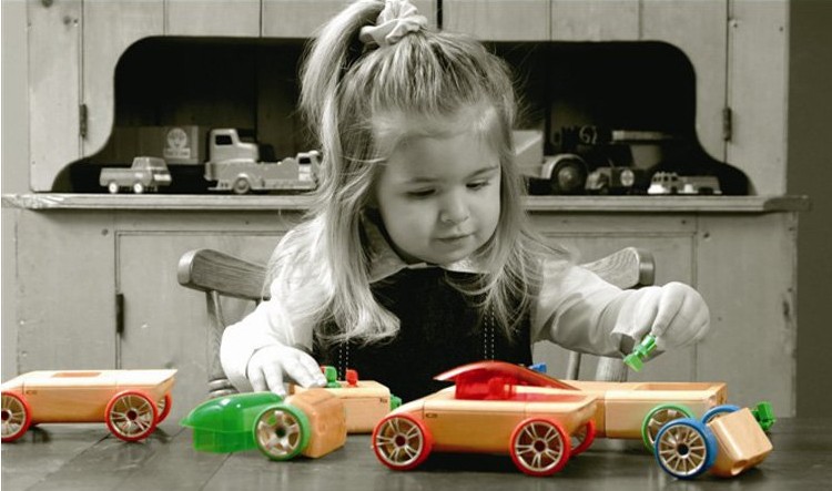Royal_Blue_Car_Shape_Wooden_Lovely_Children__s_Toys_7.jpg