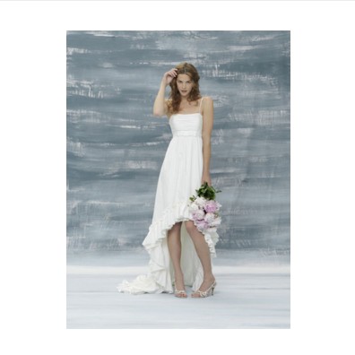 White_Backless_Short_Chiffon_Beach_Wedding_Dresses_1.jpg