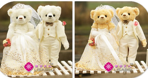 White_Red_Bride___Groom_Cartoon_Bear_Wedding_Gifts_7.jpg